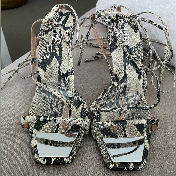 Schutz heels 6.5 snake print - Picture 1 of 4